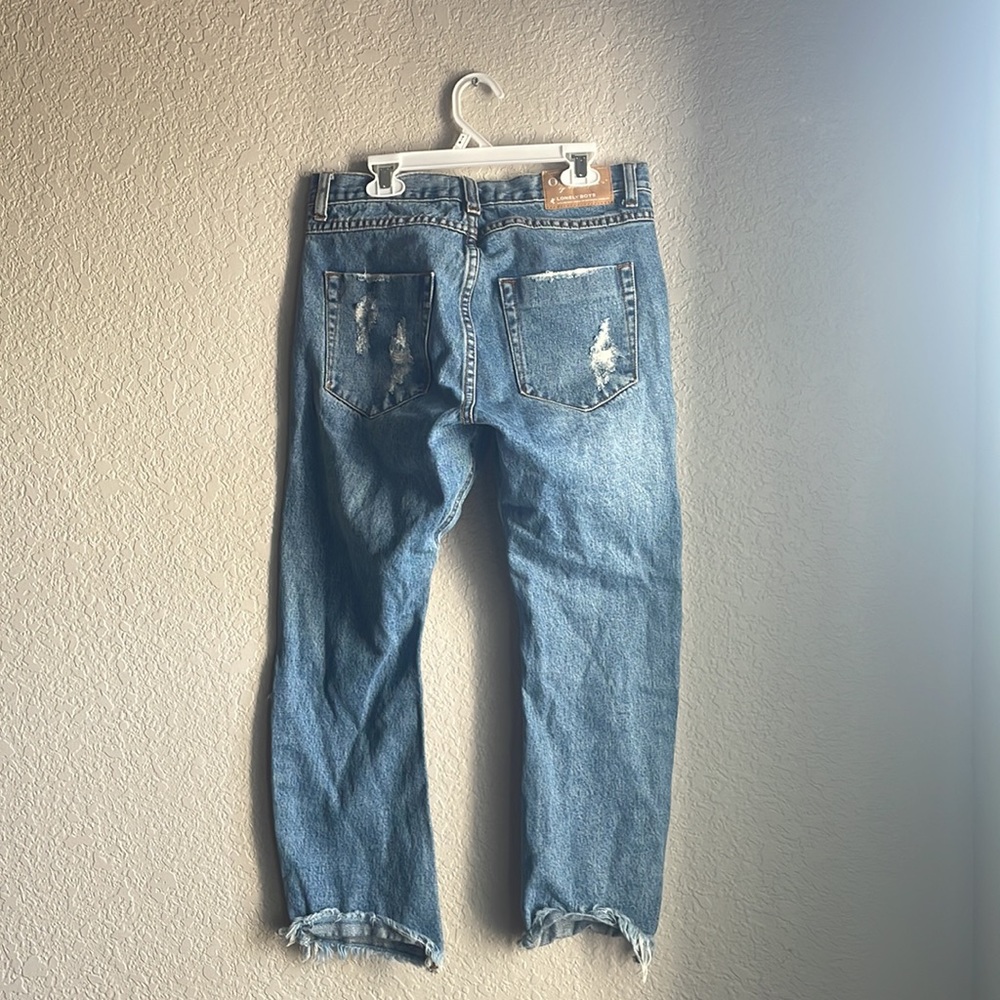 One tablespoon distressed style denim jeans.(24) - Picture 5 of 16